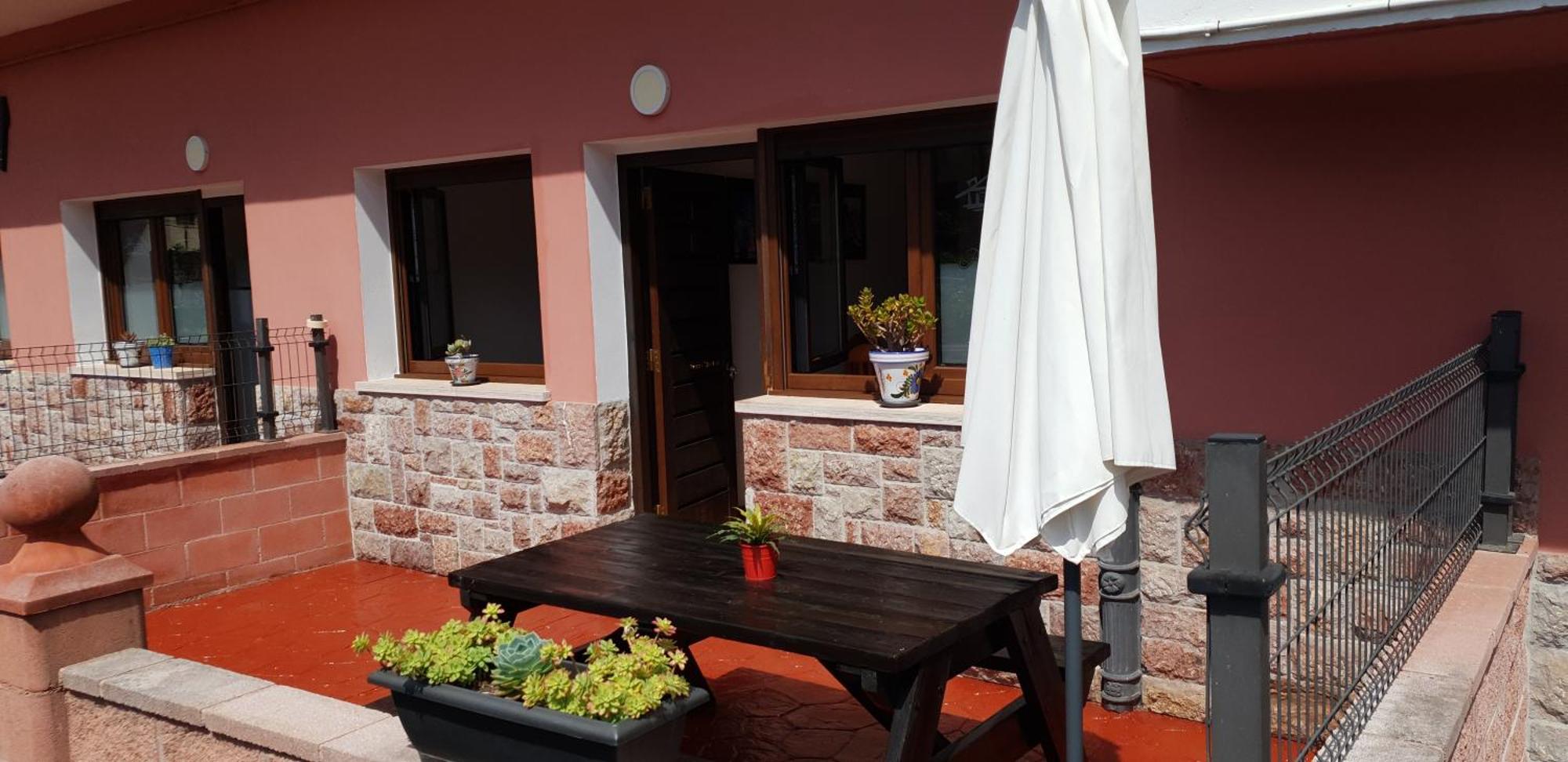 Apartamentos Fermin Cangas de Onis Exterior photo