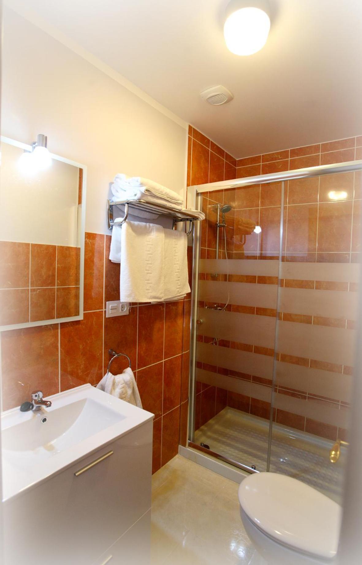 Apartamentos Fermin Cangas de Onis Exterior photo